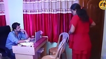Desi-Läkare Och Patient Ägnar Sig Åt Hardcore Sex