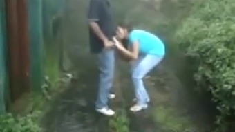 Amateur Couple Engaged In Public Oral Sex In India