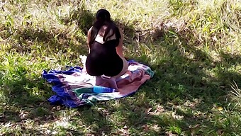 Tattooed Babe Gets Her Pussy And Ass Stretched In Hd