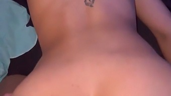 A Brief Recording Of Me Anal Sex With My Girlfriend And Ejaculating Inside Her Anus As A Gift